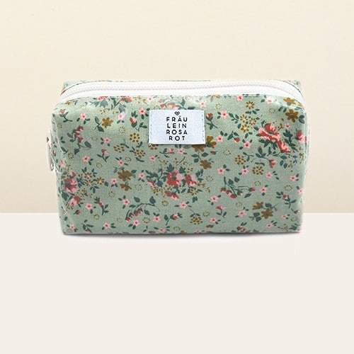 Necessaires