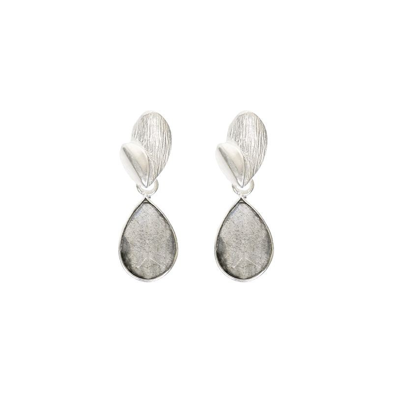 Veined Leaf Labradorite Drop
